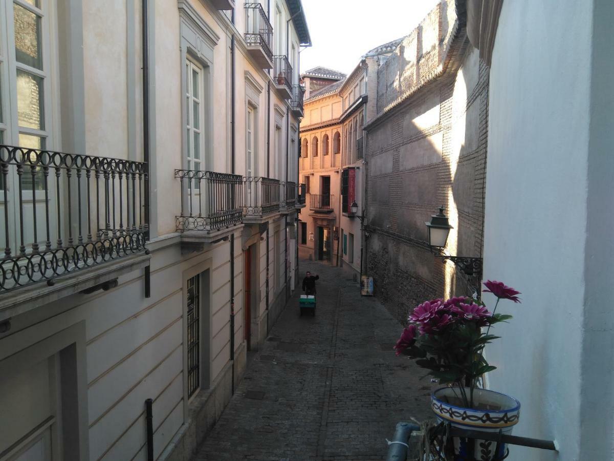 Casa De La Seda, S XVII Apartment Granada Bagian luar foto